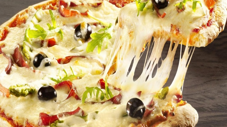 Cheese Overloaded Pizza